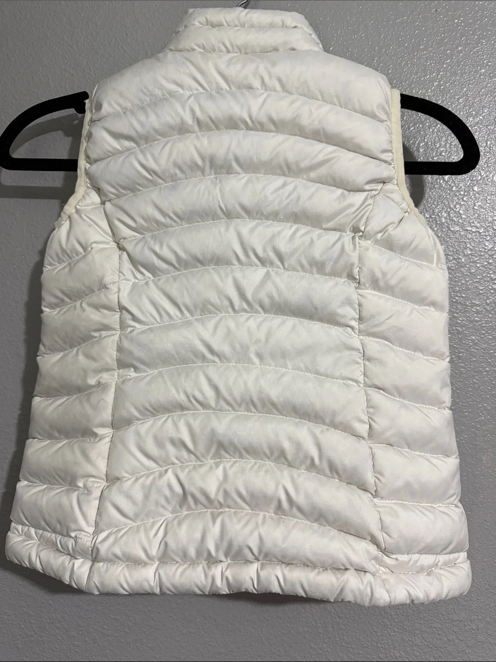 Patagonia Off-White Quilted Down Vest